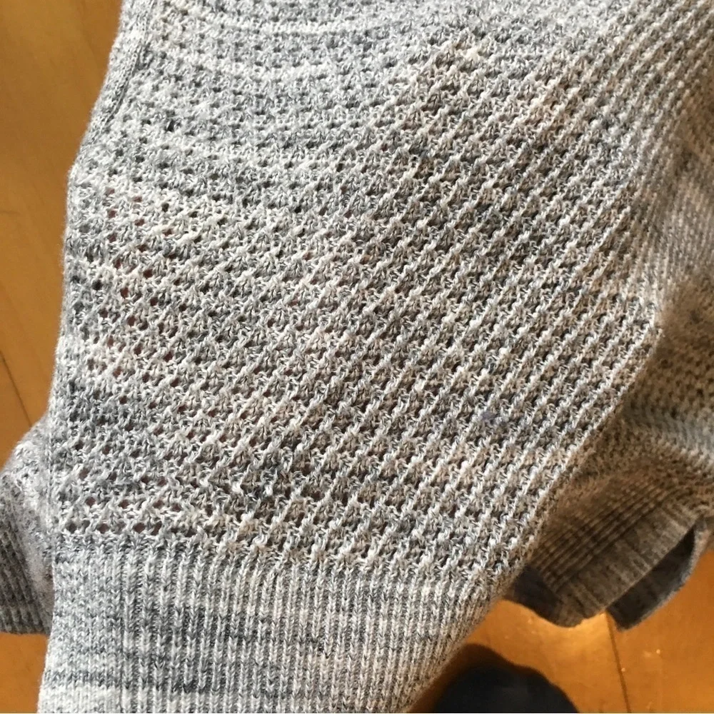 Ann Taylor Loft Petite Gray Lightweight Textured Knit Sweater, Size XXS
